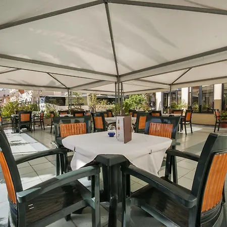 Hotel Rina 4*